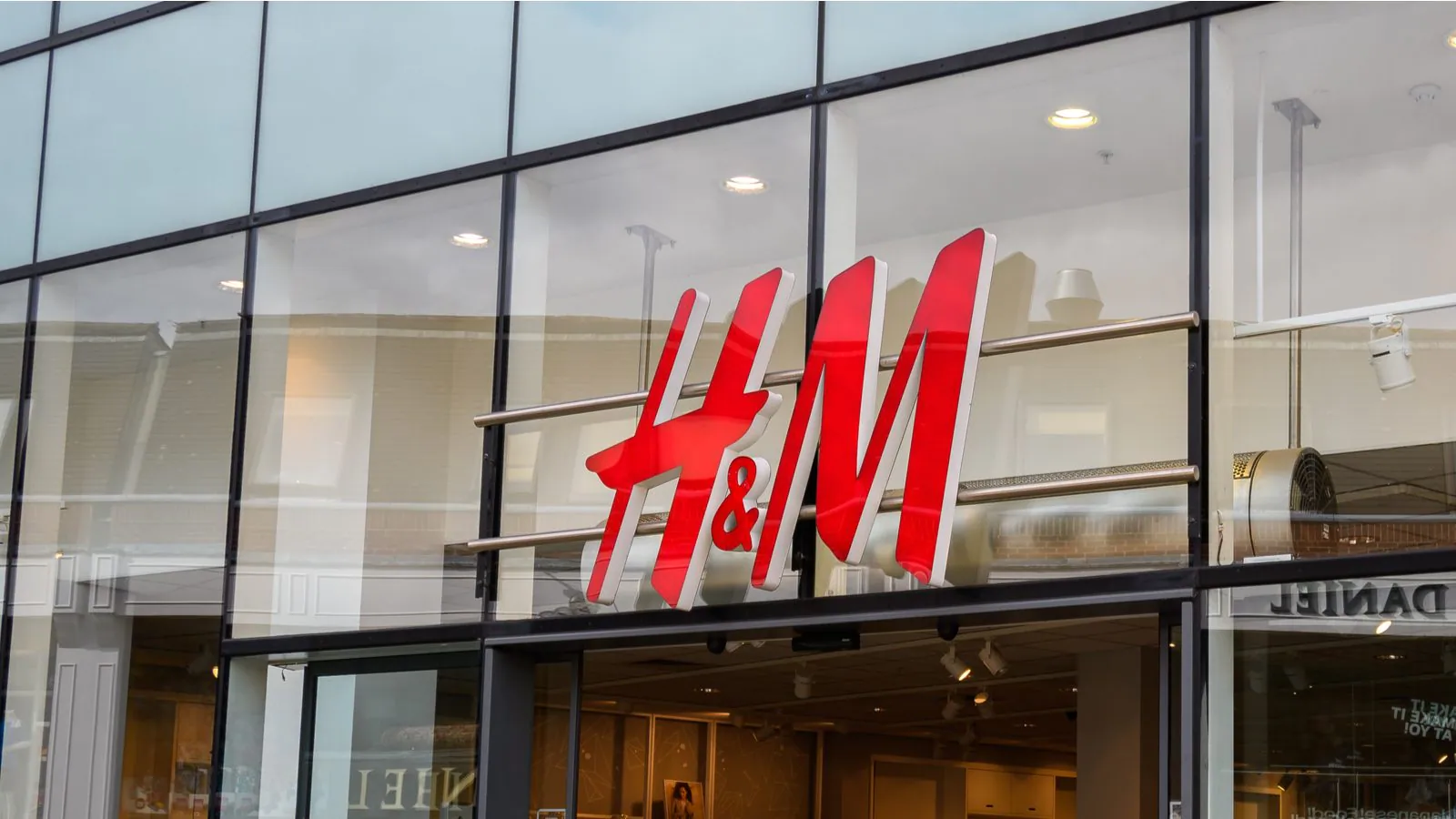 H&M